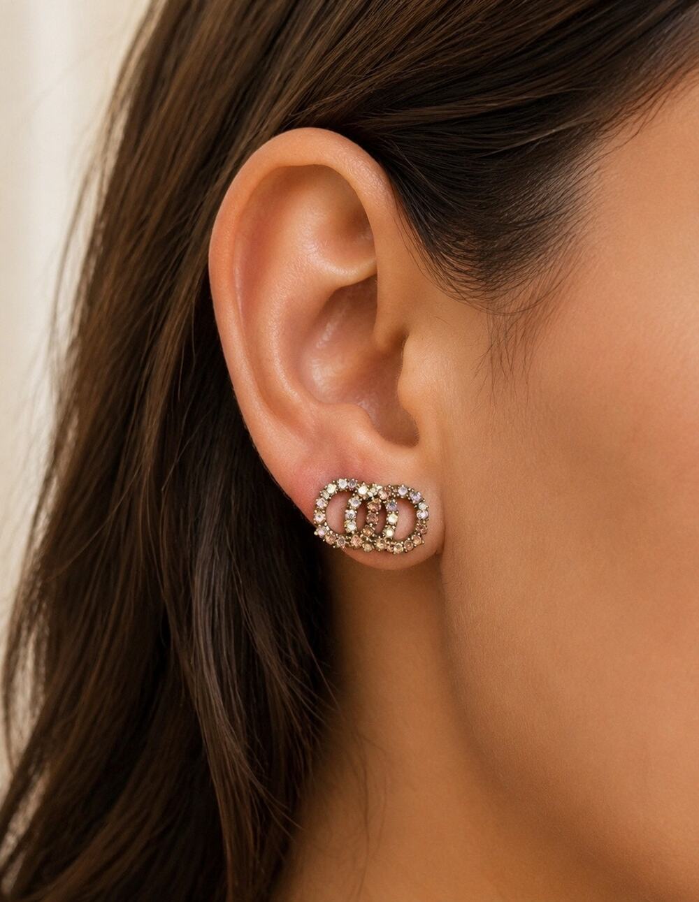 Vintage Aurora Borealis Rhinestone Interlocking Circle Stud Earrings